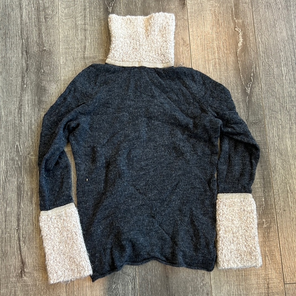 Tory Burch Cashmere and Wool Sweater size small